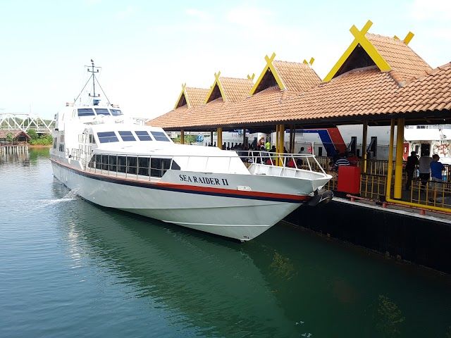 Terminal de Ferry Nongsa Pura